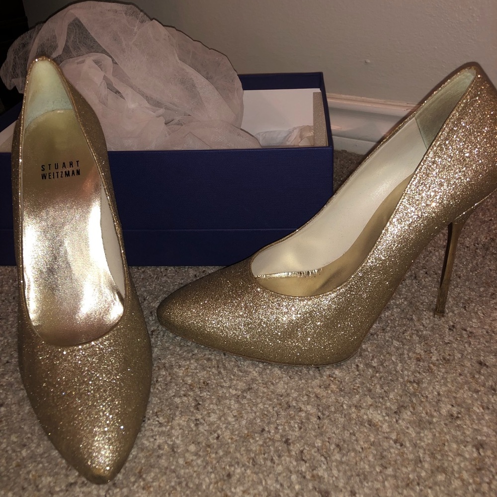Stuart Weitzman Gold Glitter Pumps